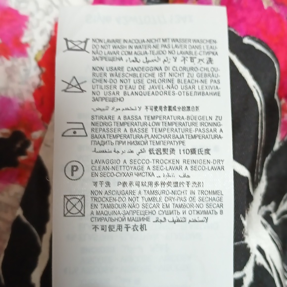 Marciano Guess Floral Mini Skirt - Picture 7 of 7